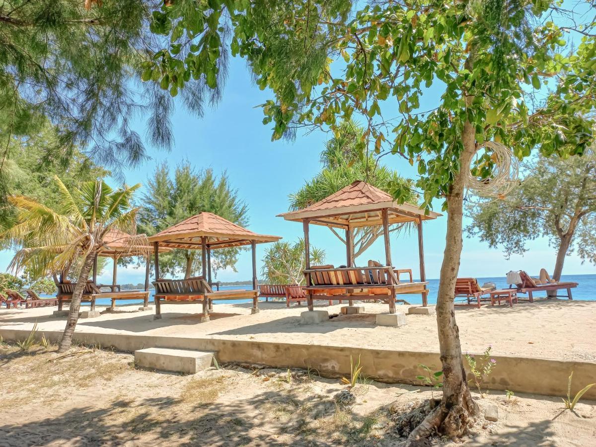 Nusa Indah Bungalows Gili Air Exterior photo
